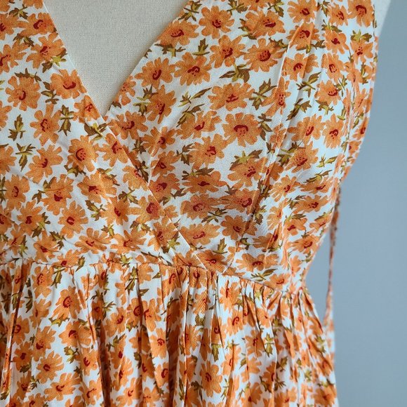 Hello Molly chicago high rises floral dress - Picture 3 of 7